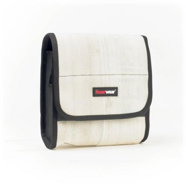 Feuerwear Umhängetasche "Carl" weiss
